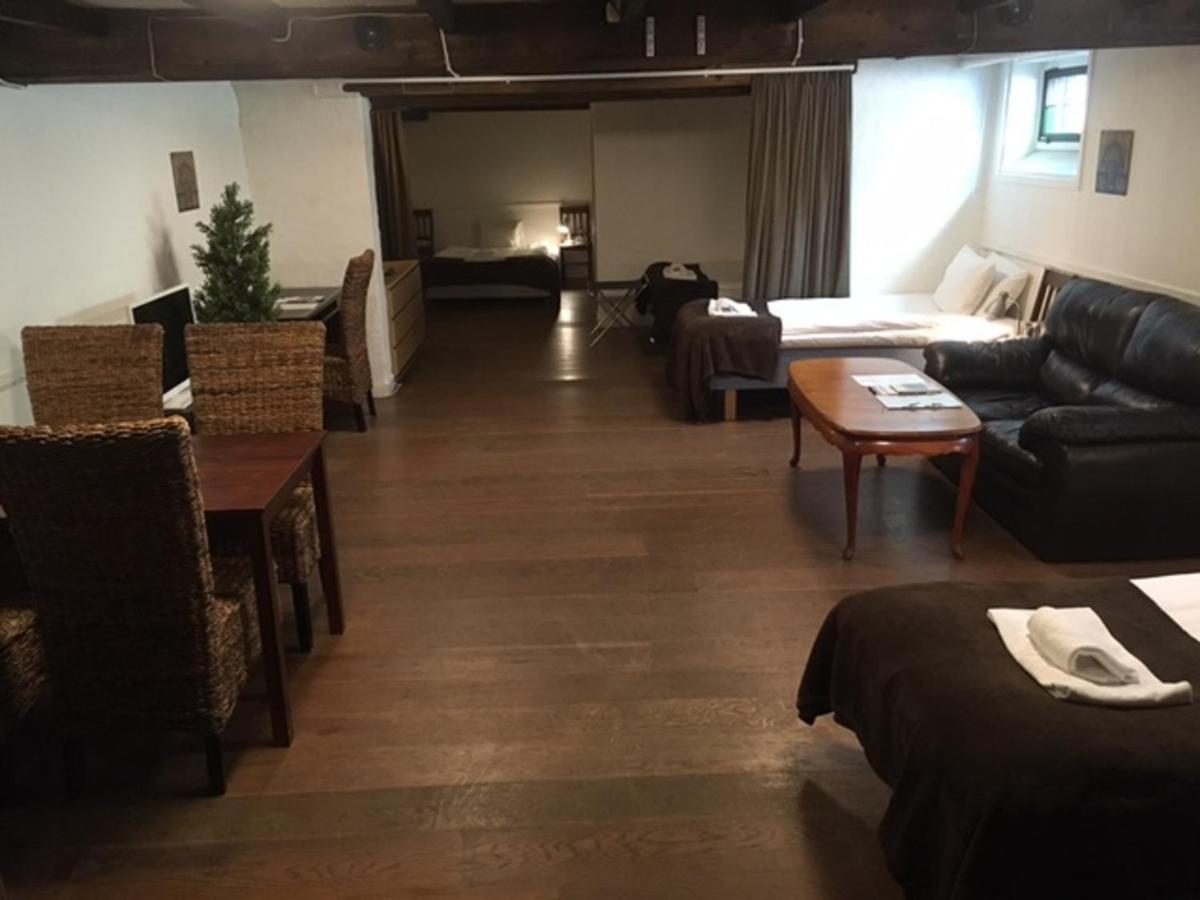 קרלסהאמן Port Hotel מראה חיצוני תמונה